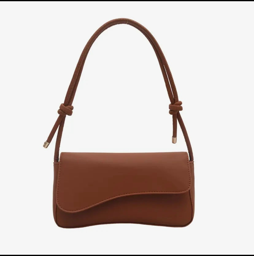 Minimalist Mini Shoulder Bag – Elegant Crossbody Style